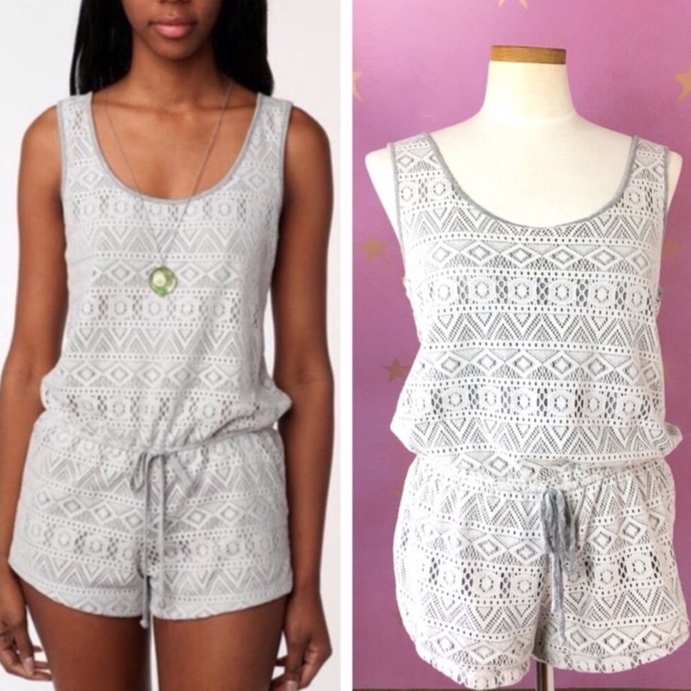 UO PINS AND NEEDLES WHITE & GREY LACE ROMPER SZ LG
